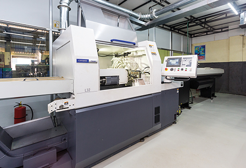 Swiss Type Sliding Head