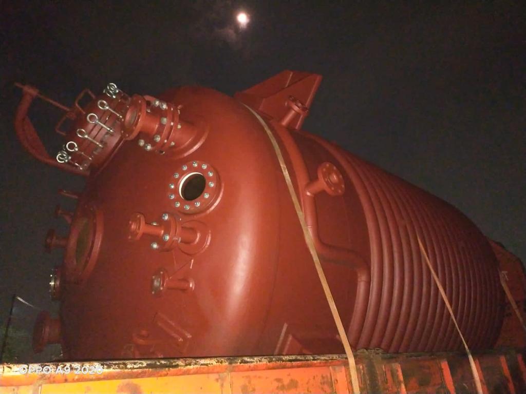 Pressure Vessel View 2